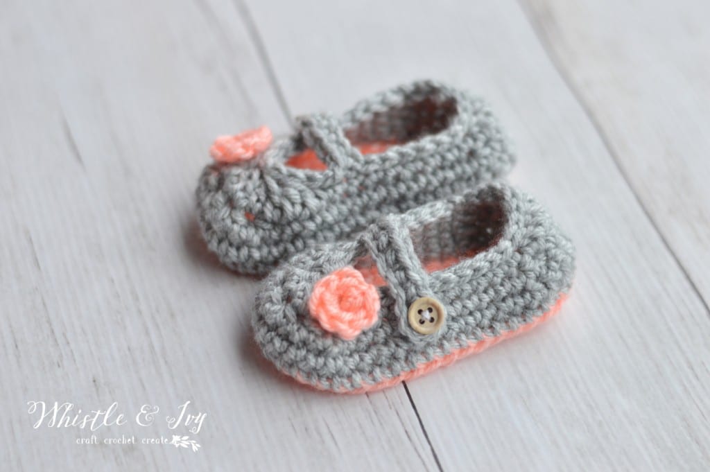 pink and gray Mary Janes shoes for baby free crochet pattern 