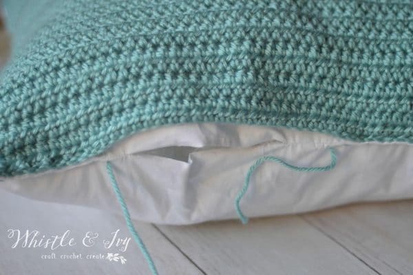 Free Crochet Pattern - Geo Stripe Pillow | Crochet this beautiful geometric pillow, and brighten any room. 