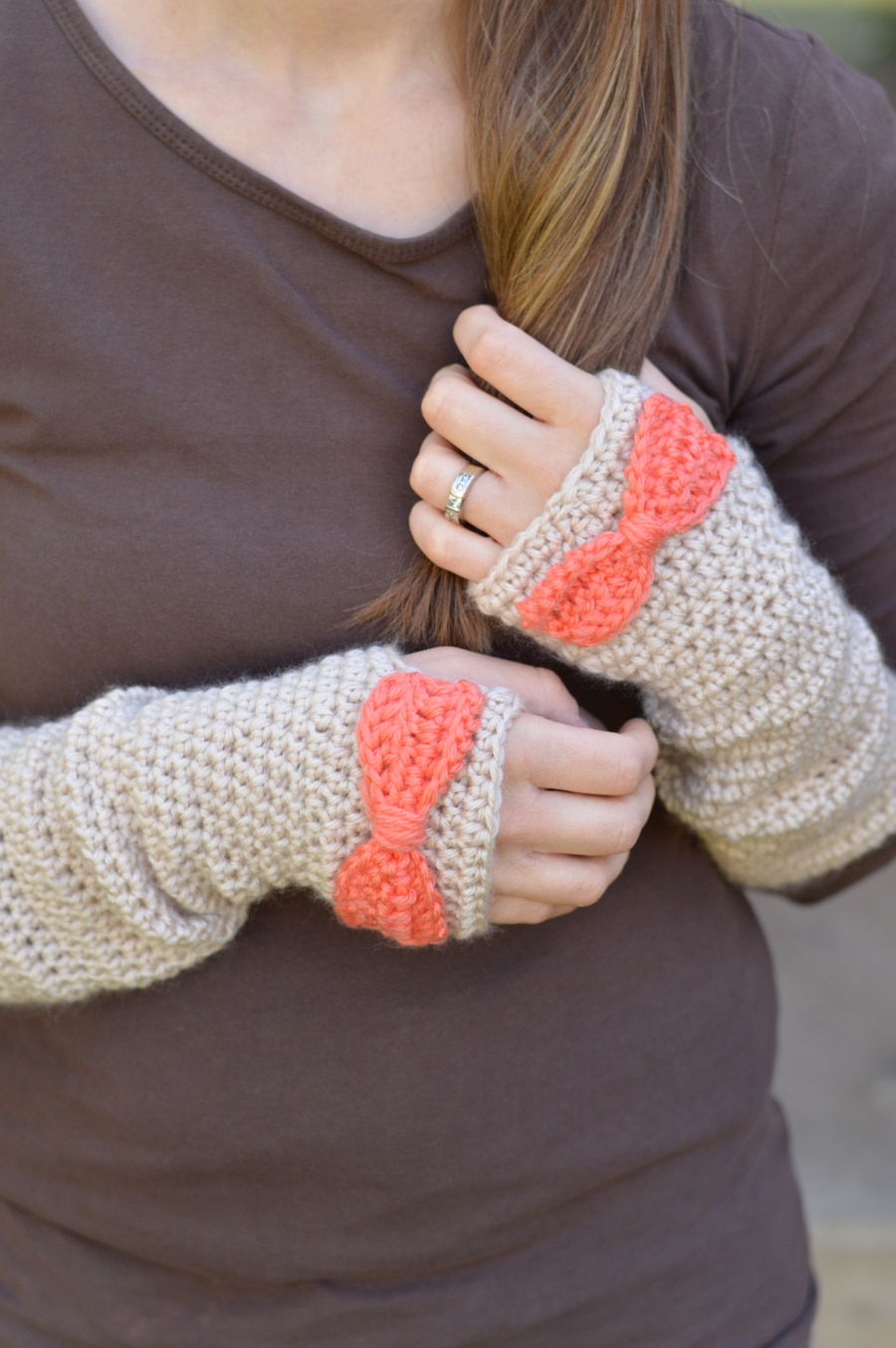 Dainty Bow Crochet Arm Warmers
