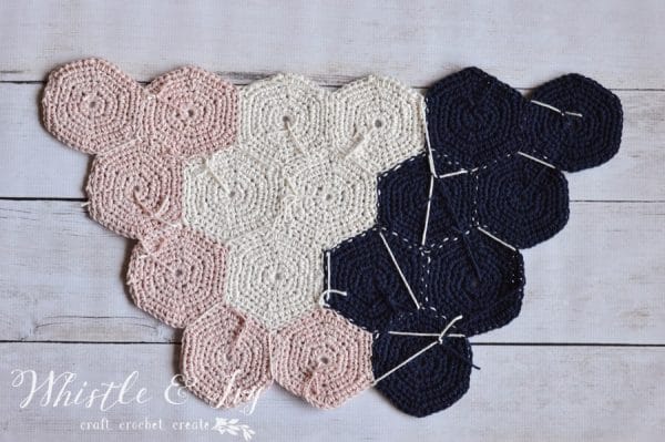 Boho Hexagon Wall Hanging - Make this beautiful wall hanging with some cotton yarn and hexagons. This wall hanging would love lovely anywhere in your home!