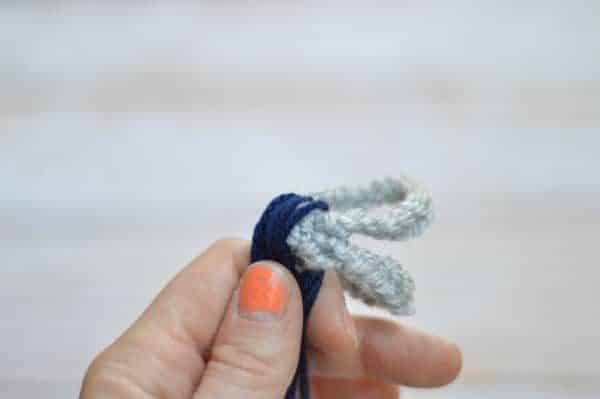 Crochet Tassel Barefoot Sandals - Crochet these adorable barefoot sandals in minutes. They use very little yarn and will look adorable with a sun dress!