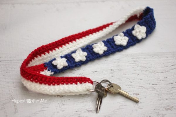 12 Free Patriotic Crochet Projects - Find some patriotic crochet inspiration with these fun projects to make this month. 