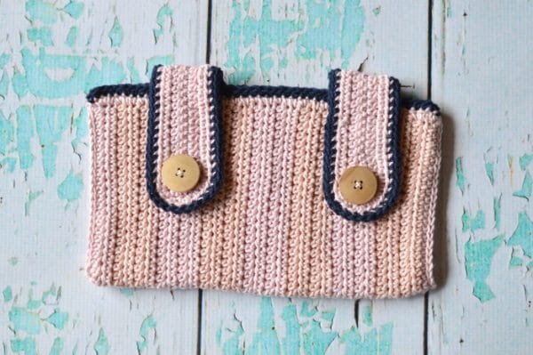 Free Crochet Pattern: Crochet Diaper Pouch | Avoid the dreaded "mashed diaper!" Grab diapers sans diaper bag and keep everything crisp and together. 
