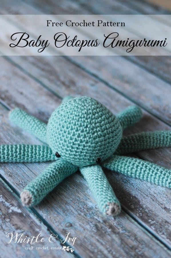 FREE Crochet Pattern: Make this adorable amigurumi baby octopus for your little one! He's the perfect little toy for anyone who loves plushy sea creatures. 