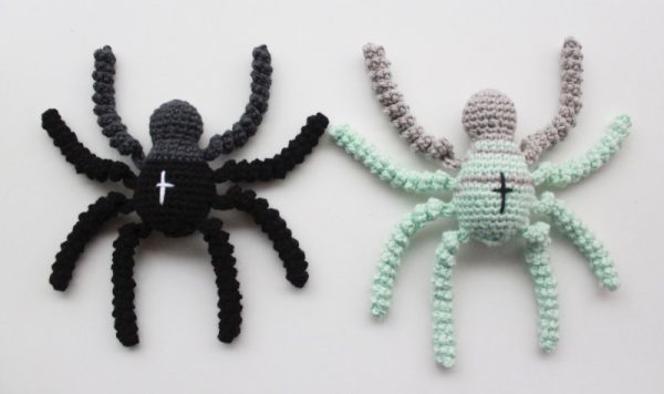 17 Fabulously Spooky Halloween Crochet Patterns: Don't let this ghostly season pass by without crocheting some fun Halloween-themed projects! 