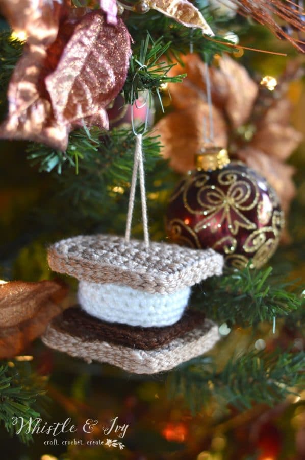 FREE Crochet Pattern: Crochet S'more Ornament | This adorable little ornament is fun to make and looks almost good enough to eat! 