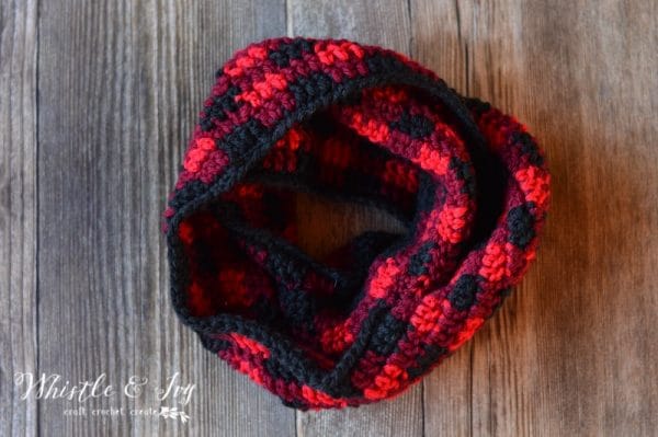 free crochet pattern crochet plaid infinity scarf 