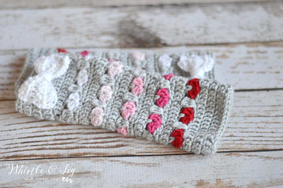free crochet pattern crochet heart stitch arm warmers ombre red and pink