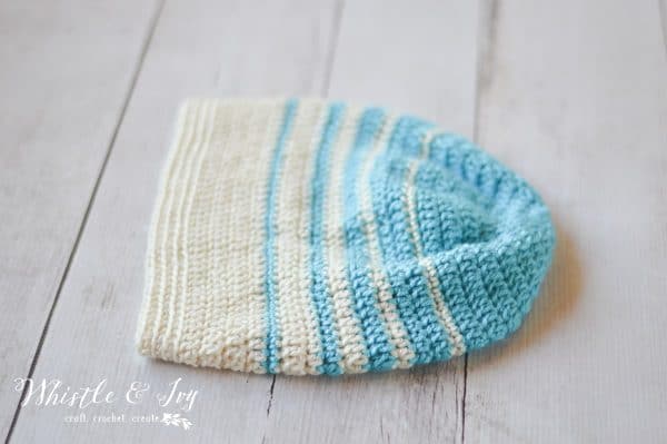 FREE Crochet Pattern: Faded Stripes Slouchy | This cute striped slouchy is fun and easy to work up, and it beginner-friendly. 