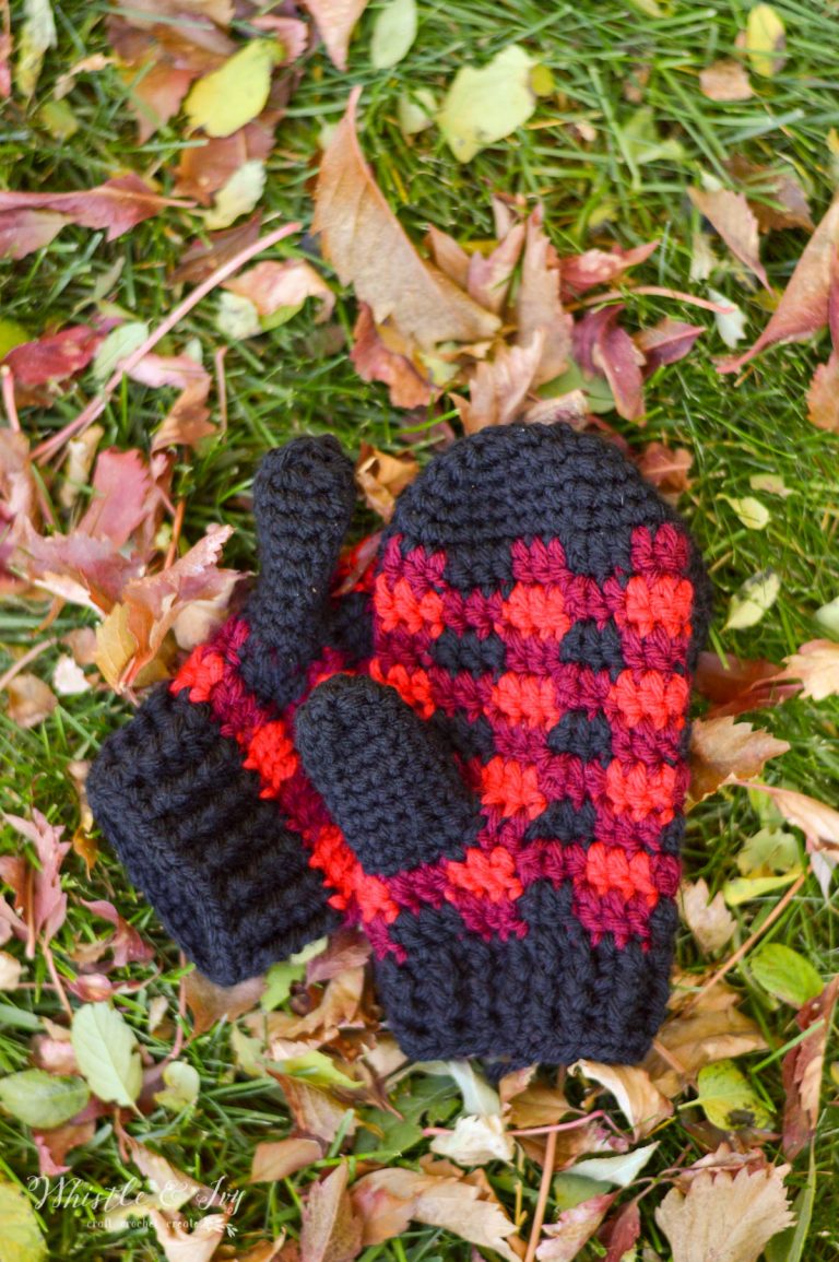 Crochet Plaid Mittens – Free Crochet Pattern