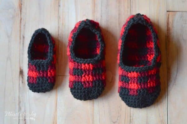 FREE Crochet Pattern: Crochet Plaid Slippers | Make these cute slippers in classic Buffalo Plaid, perfect for chilly fall days or your Holiday list! 
