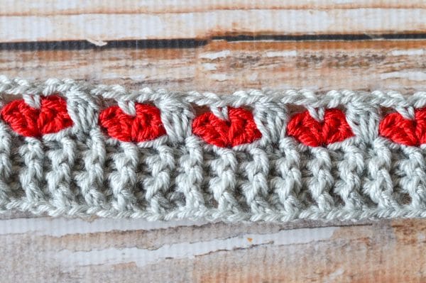 how to make crochet heart infinity scarf 