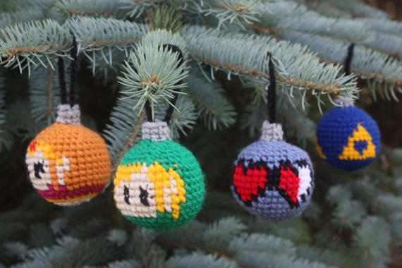 crochet ninetndo Zelda ornaments 