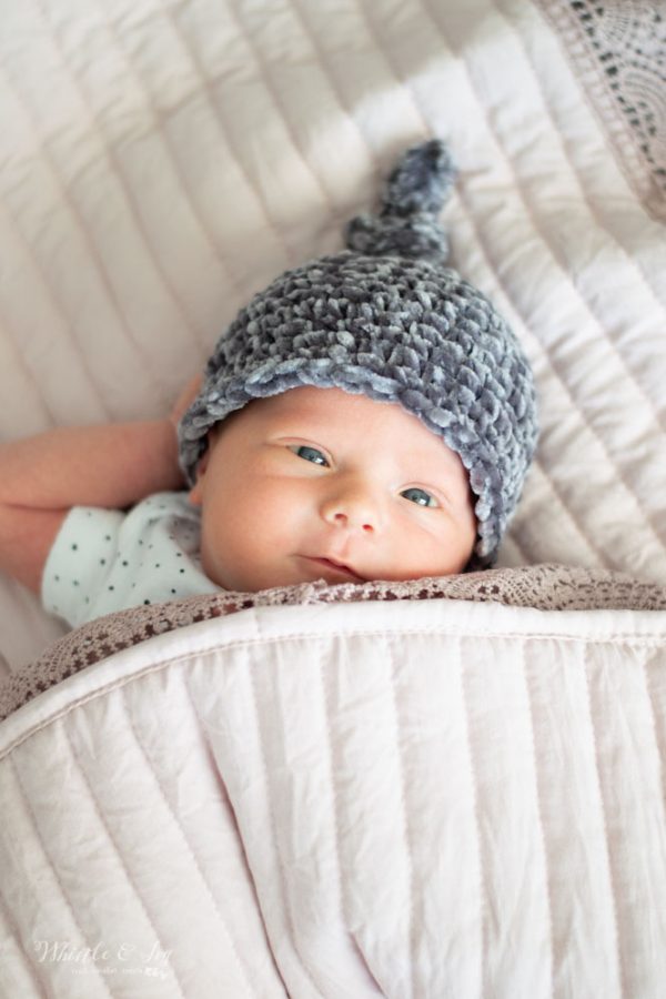 velvet knot top hat for newborn baby crochet pattern 