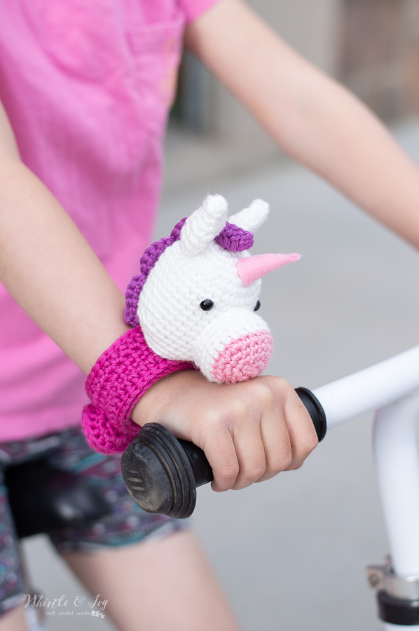 Crochet Unicorn Slap Bracelet Buddy – Free Crochet Pattern