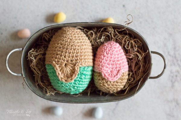 crochet Easter eggs fillable eggs for treats and hunts crochet pattern eggs 