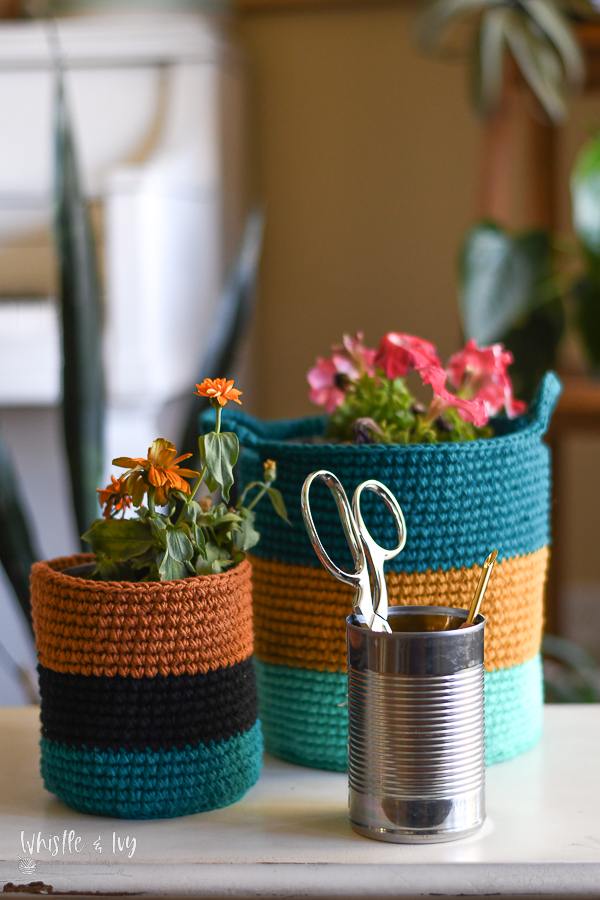 Crochet a Basket for a Can – An EASY and eco-friendly CROCHET PATTERN