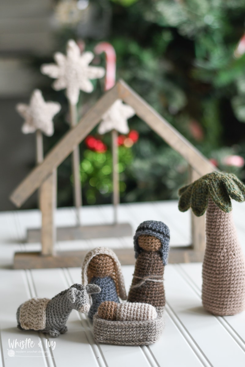 Rustic and Elegant Crochet Nativity Set Pattern – Even advanced beginners can make this set!