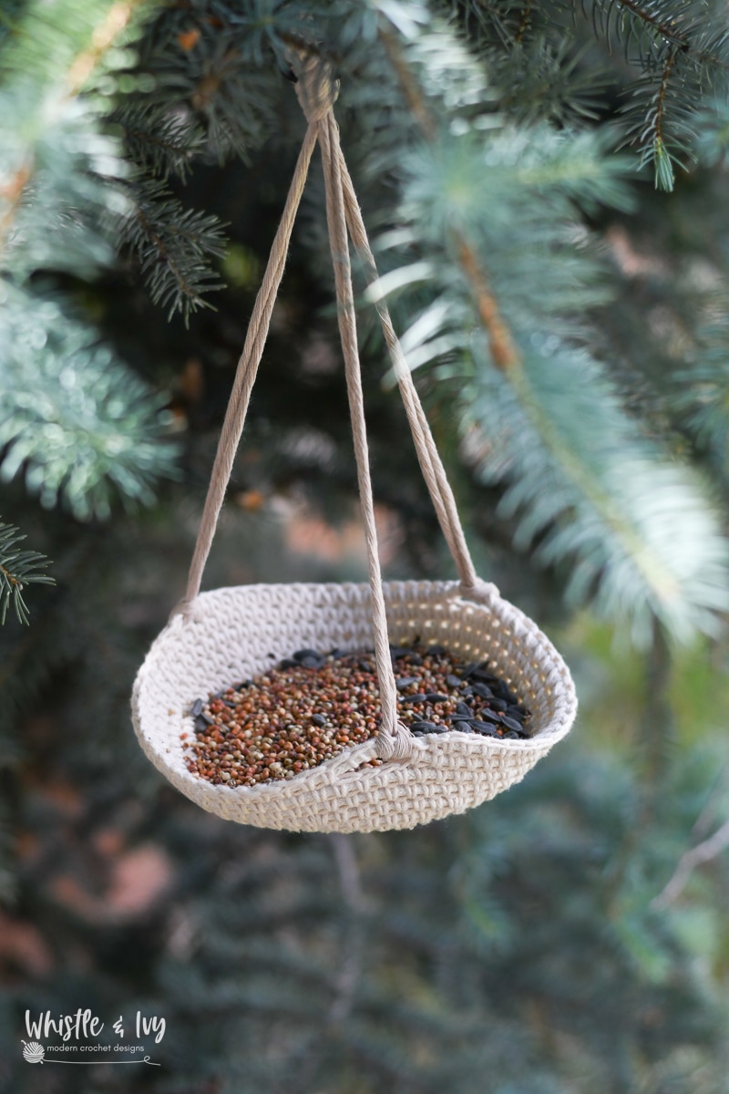 Make a Charming Crochet Bird Feeder to Attract Colorful Visitors
