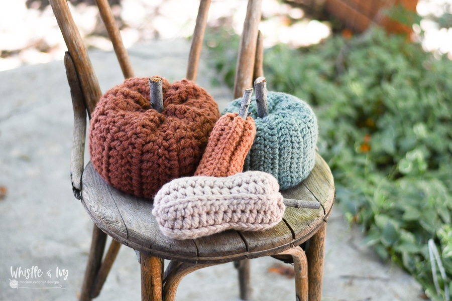 easy crochet pattern for chunky crochet pumpkin and chunky crochet squash 