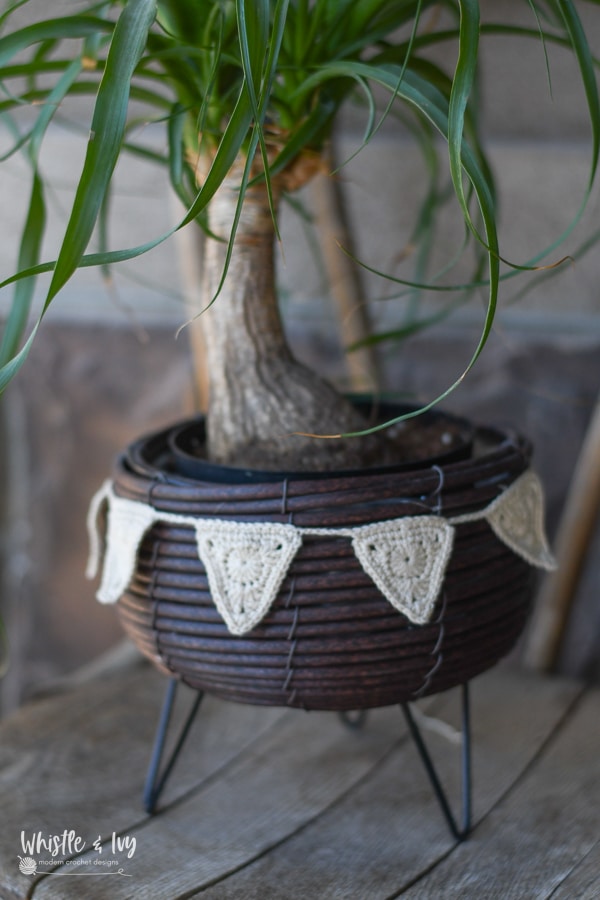 Make Your Own Mini Crochet Bunting Garland in a Flash with this Easy Pattern