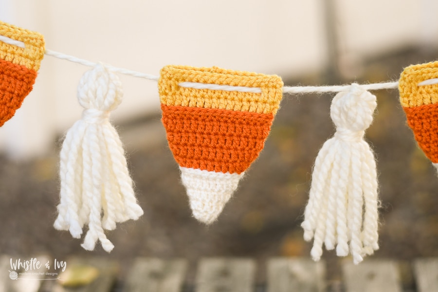 easy crochet candy corn garland crochet pattern