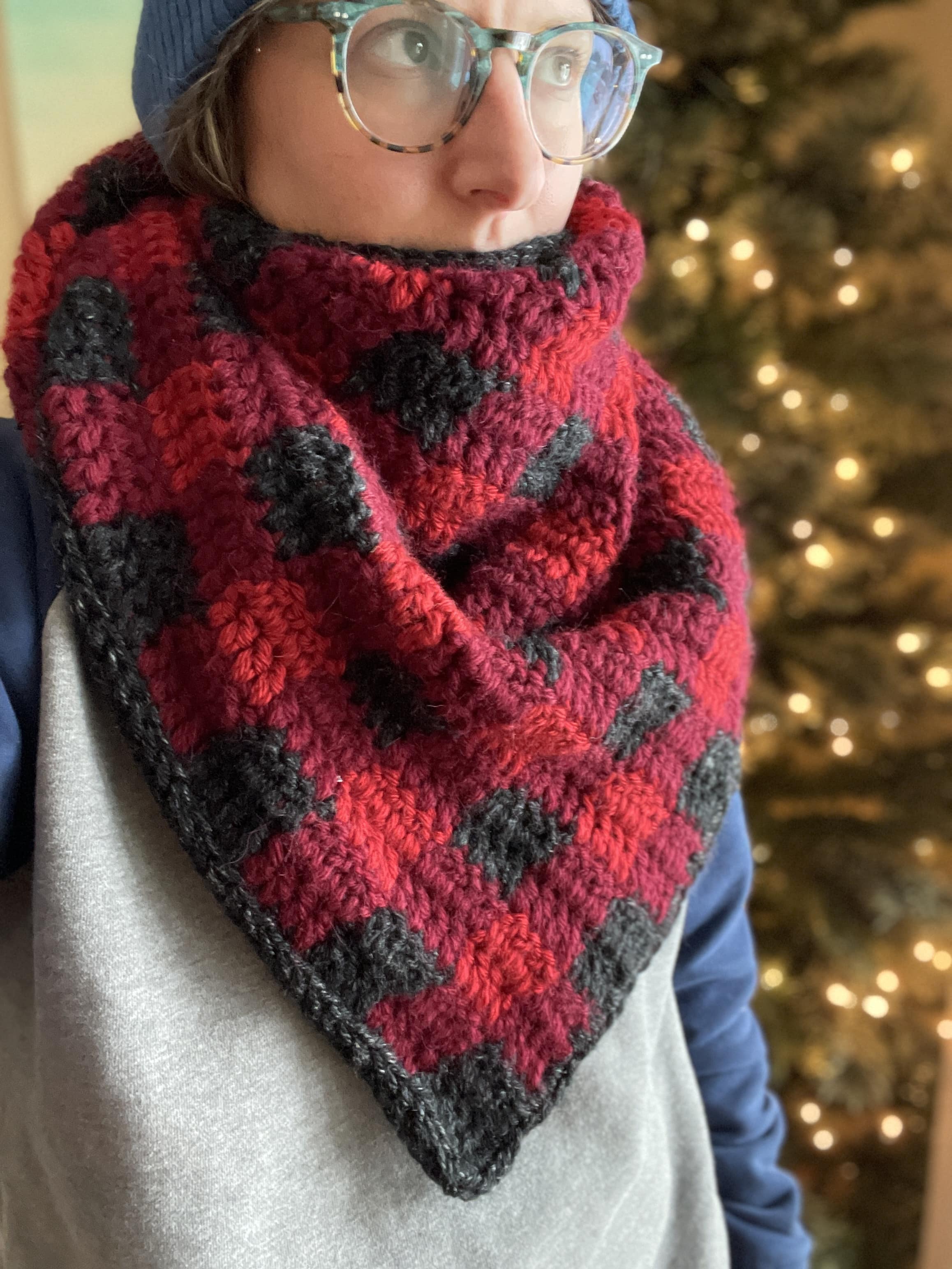 crochet plaid triangle scarf crochet pattern chunky crochet shawl accessory 