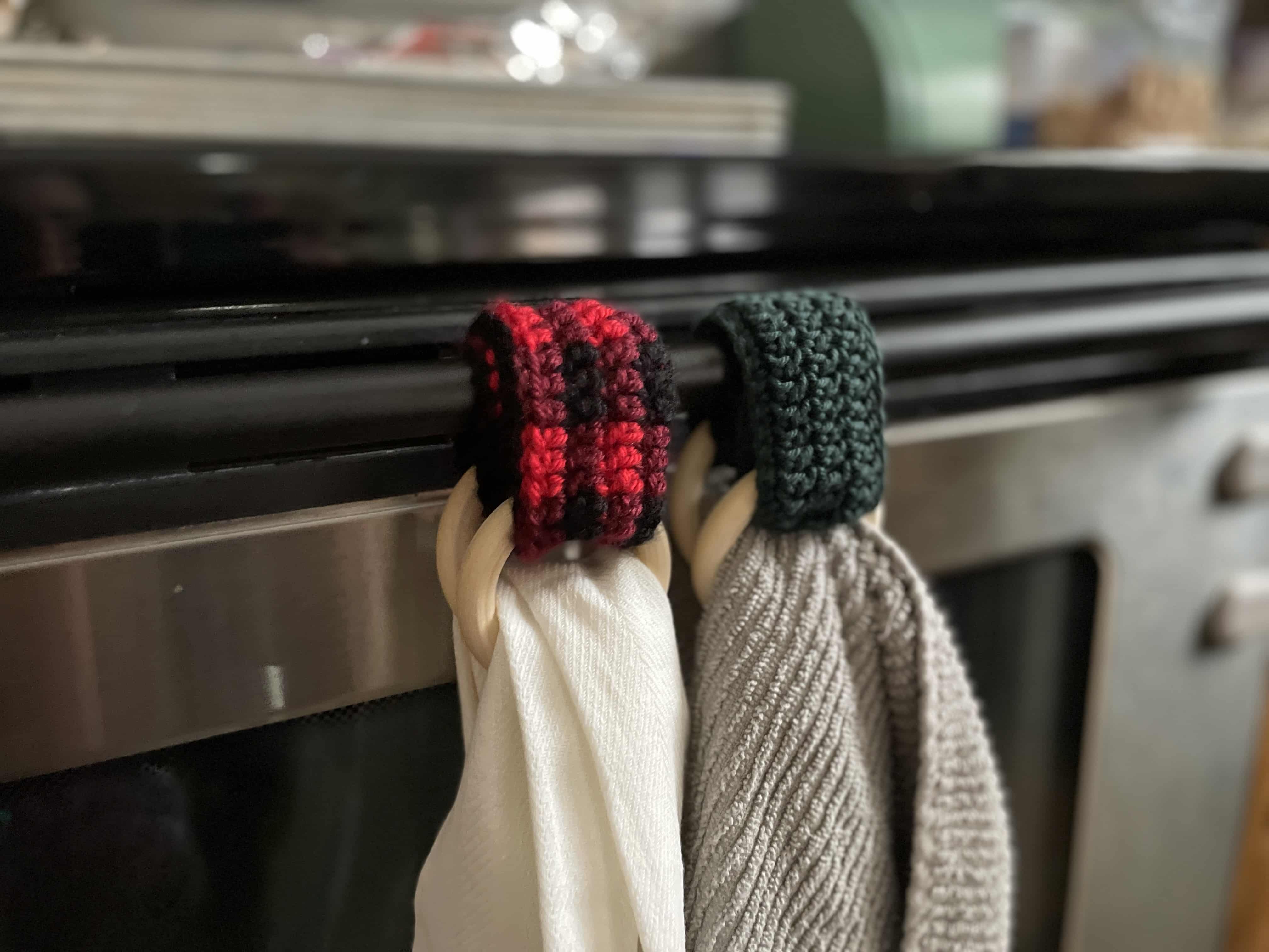 crochet dish towel holder solid or buffalo plaid easy crochet pattern 