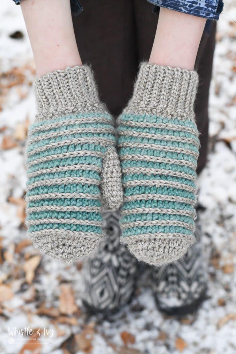 Beautiful Ridged Crochet Mittens – A Pretty and Simple Crochet Pattern