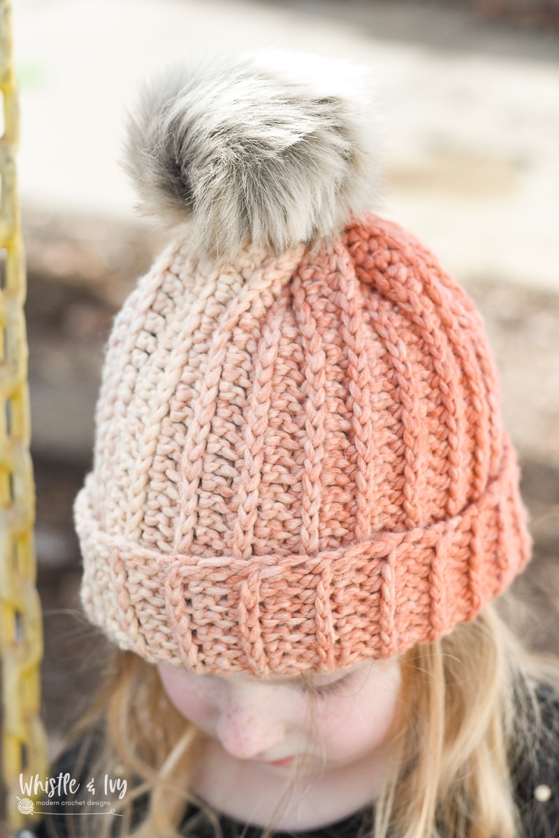 Easy Ribbed Crochet Hat – Use any yarn to make this squishy, stretchy hat